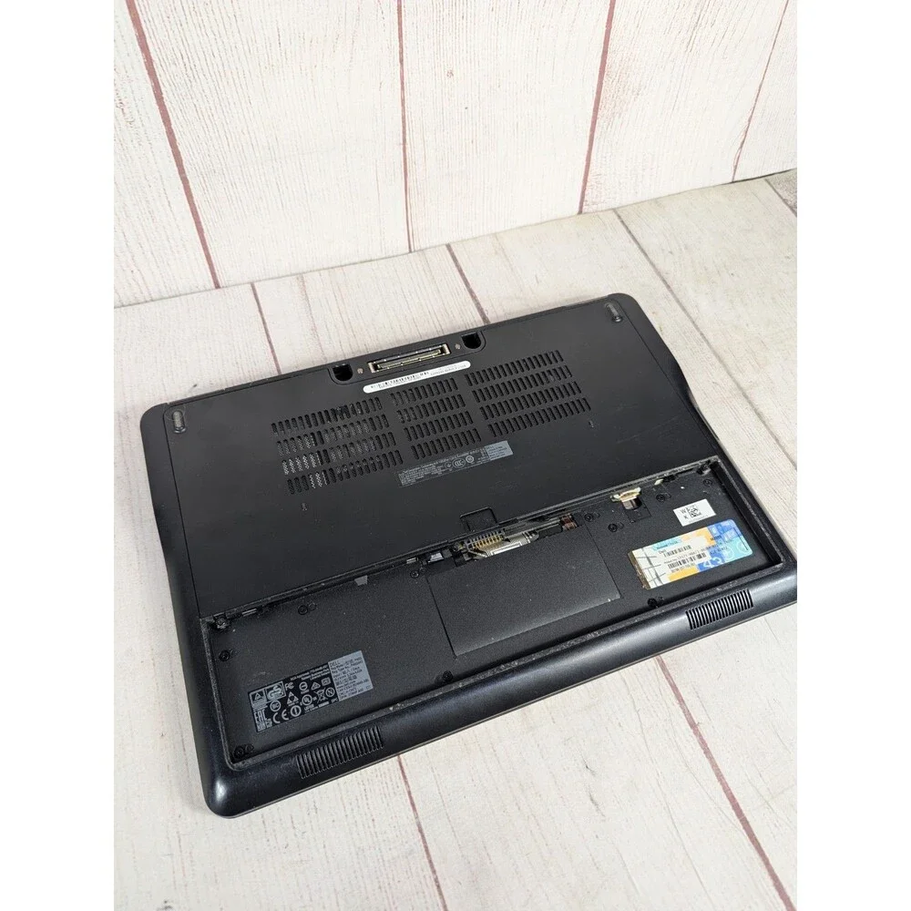 NO BATTERY - Dell Latitude E7450 i5-5200u, 16 GB RAM - 500GB HDD Windows 10 Pro